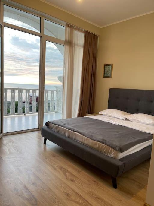 Sea View Studio Apartment In Gonio-Kvariati Exterior photo